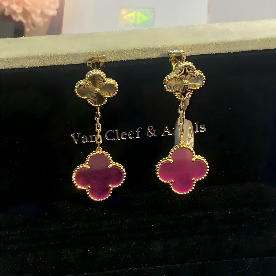 [Raffine]NEW CLOVER 2 MOTIF PINK ENAMEL EARRINGS