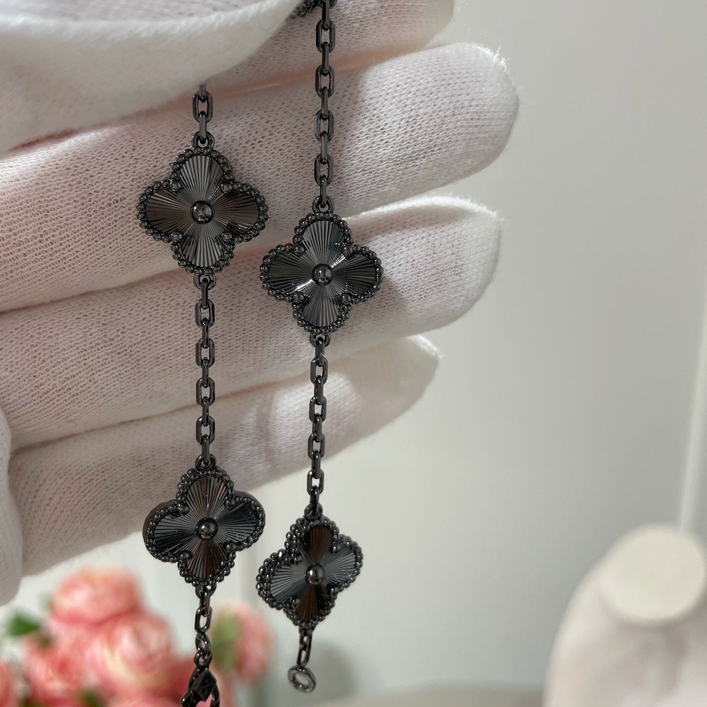 [Raffine]CLOVER 5 MOTIV SCHWARZES ARMBAND 