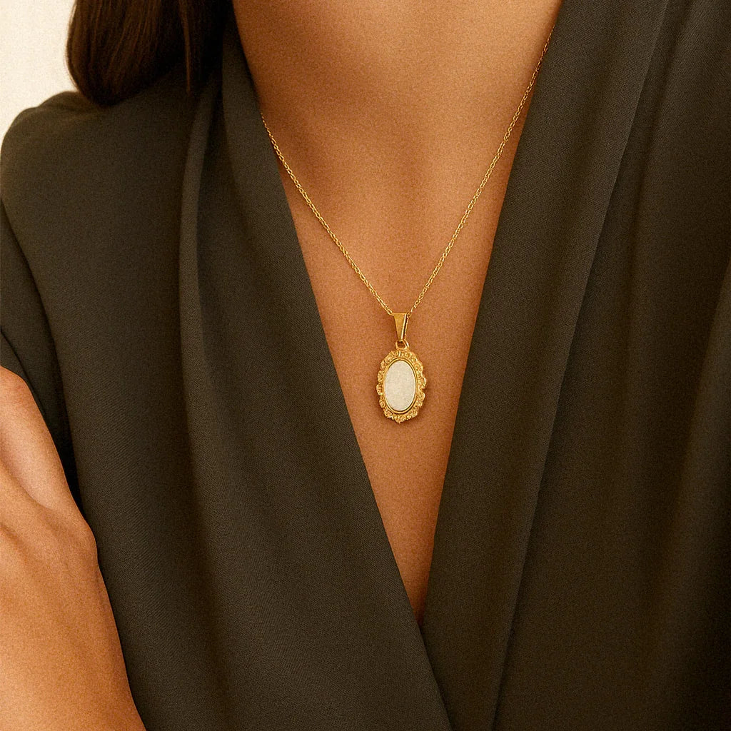 [Raffine]Roselle Vintage Mother Of Pearl Pendant