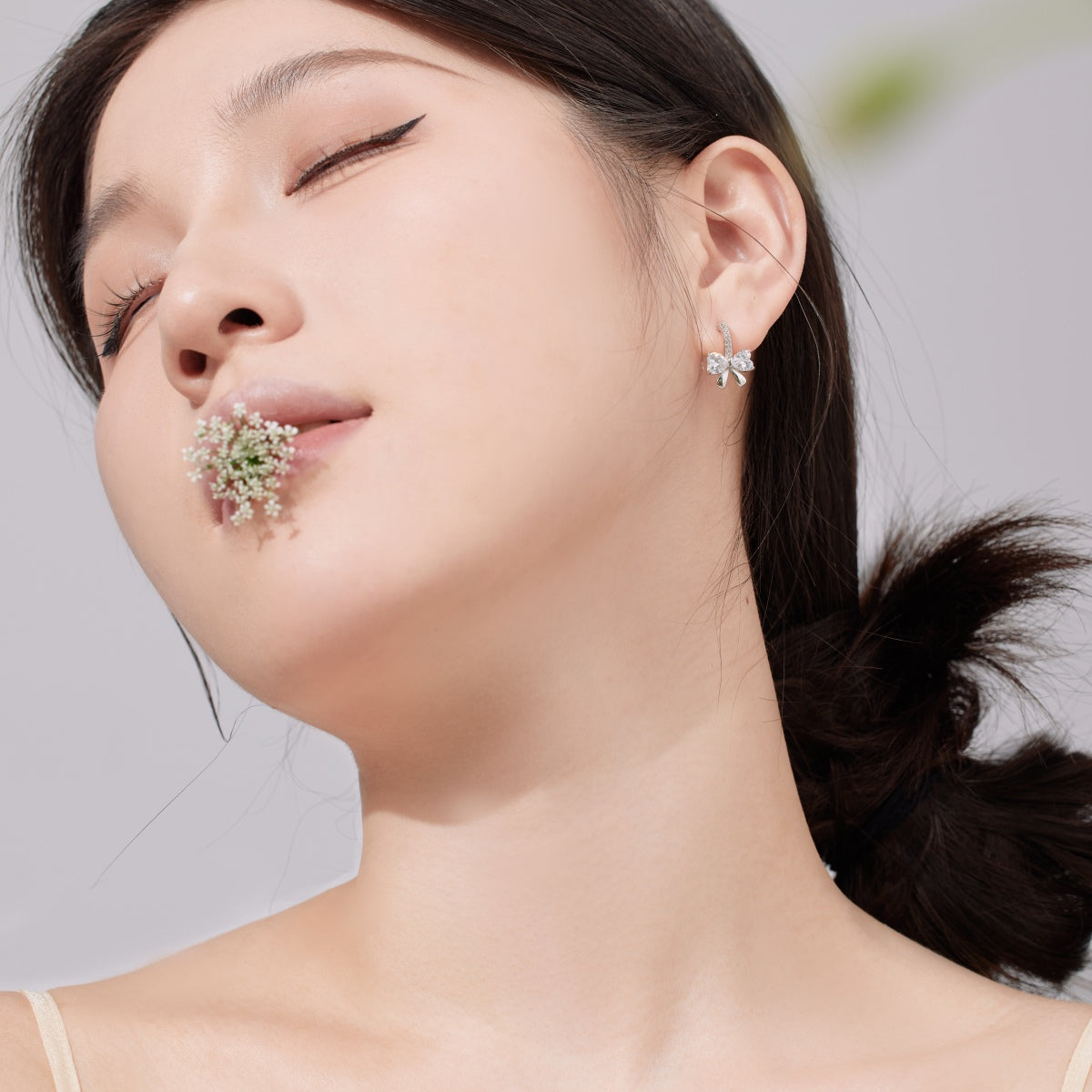 [Raffine] Boucles d'oreilles exquises avec un design de nœud en forme de cœur