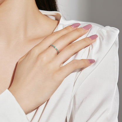 [Raffine] Anillo redondo vibrante y brillante para uso diario