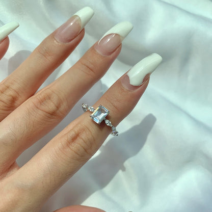 [Raffine] Anillo diario delicado y resplandeciente de corte radiante de 1.0 quilates