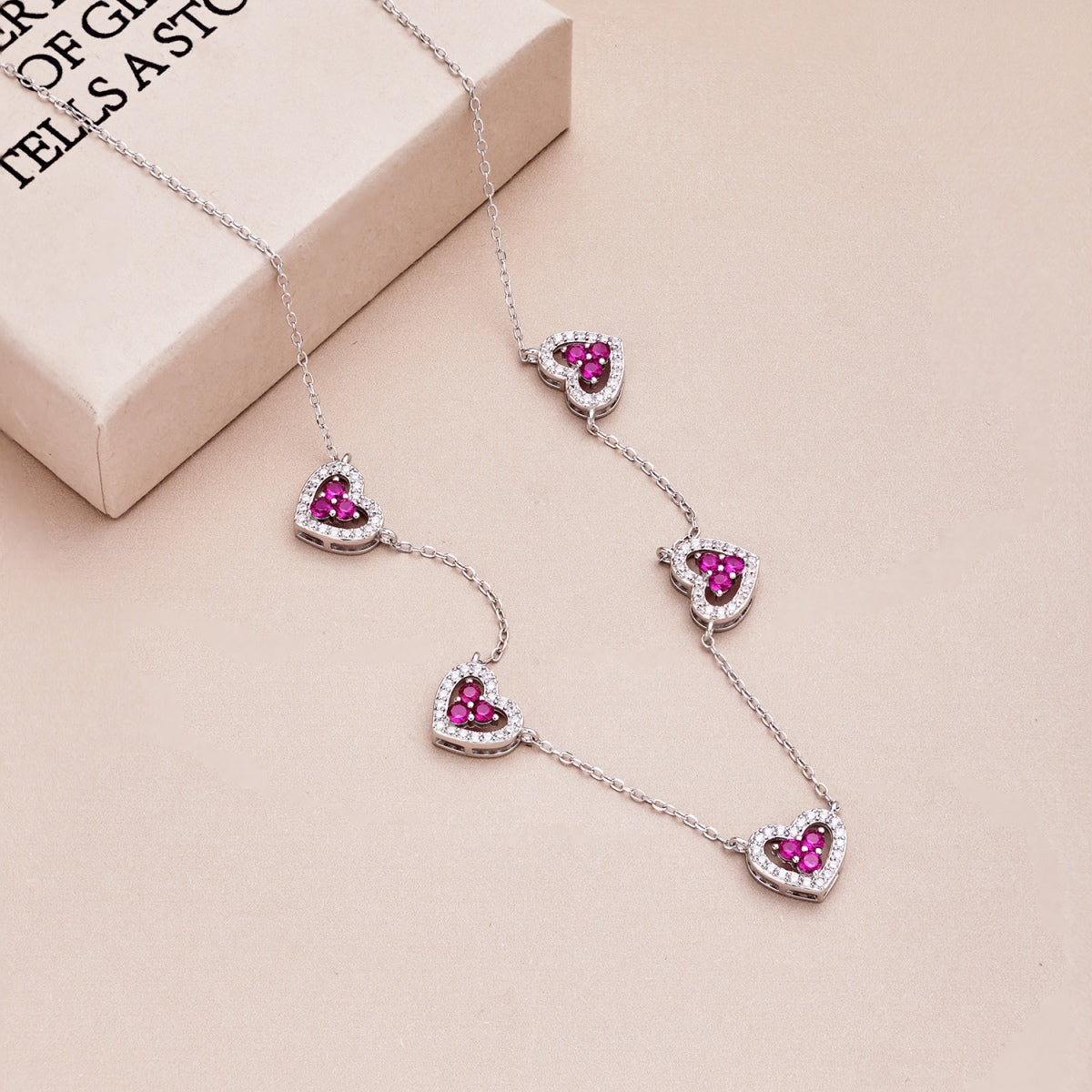 [Raffine]Sparkling Five Heart Necklace