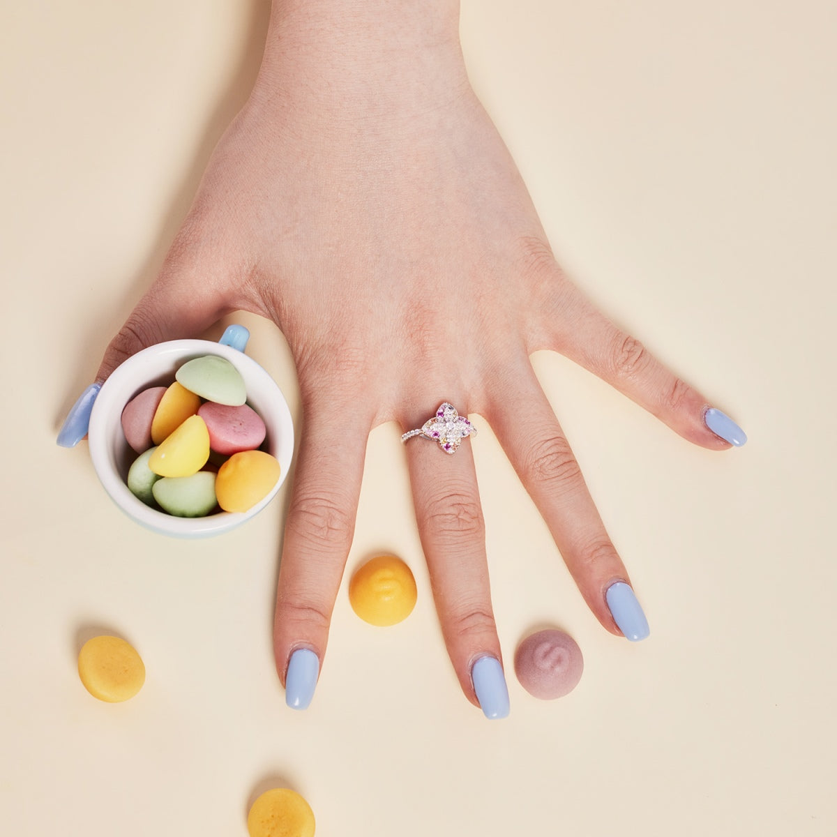 [Raffine] Anillo de banquete lujoso con forma de flor colorida