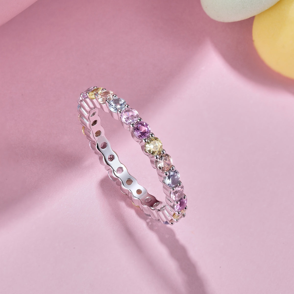 [Raffine] Anillo de fiesta de corte redondo resplandeciente y deslumbrante