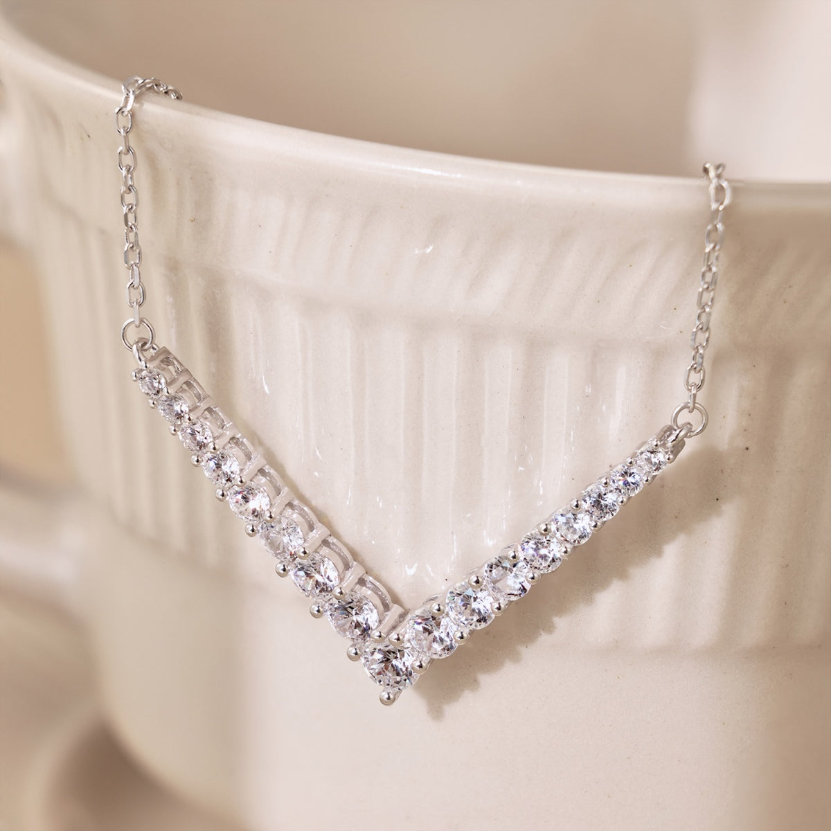 [Raffine]Ornate Round Cut Necklace