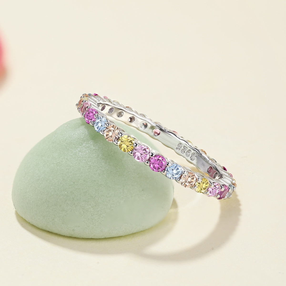 [Raffine] Elegante anillo diario de corte redondo intenso