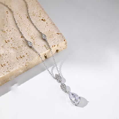 [Raffine]Dazzling Pear Cut Necklace