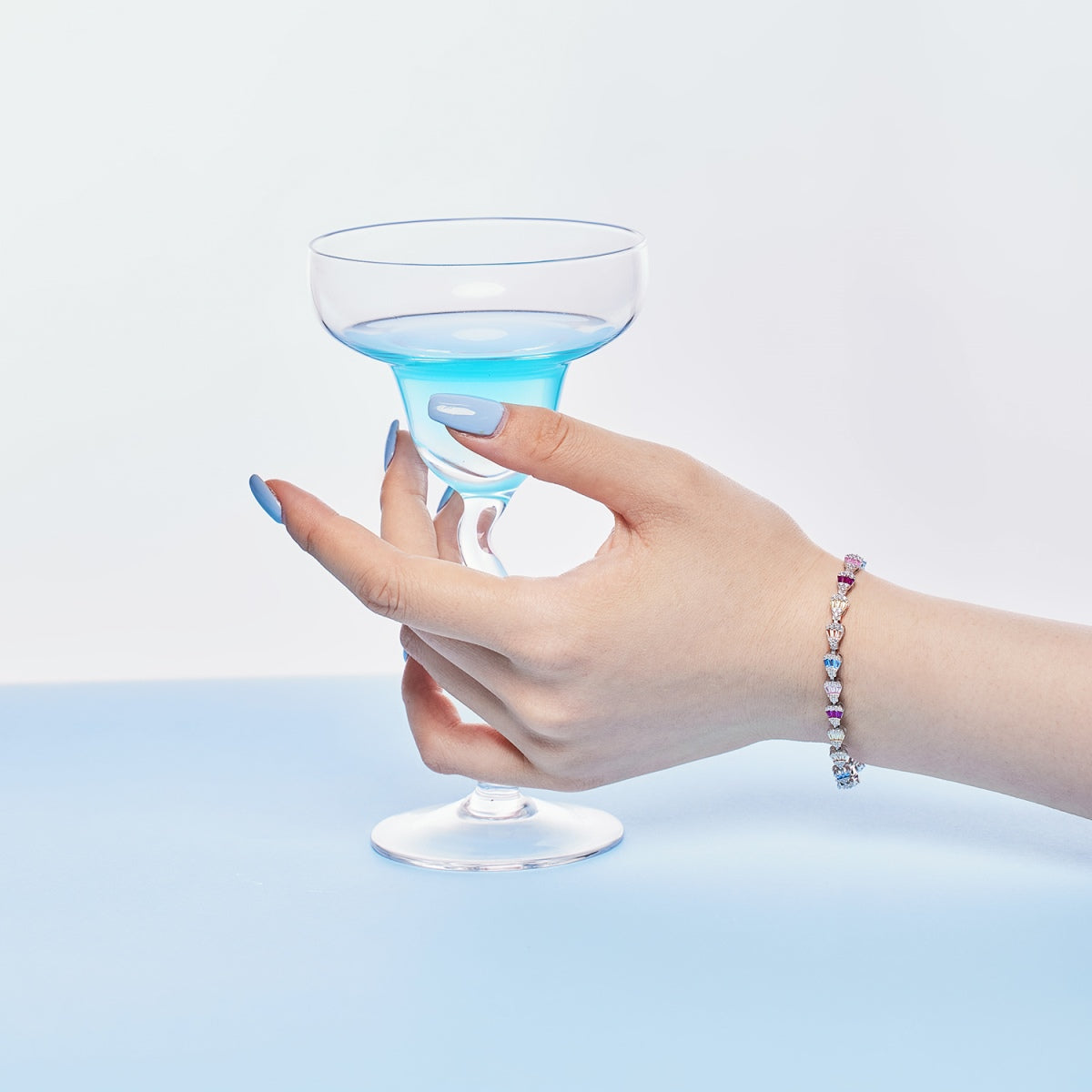 [Raffine] Pulsera diaria con forma de gota de agua radiante