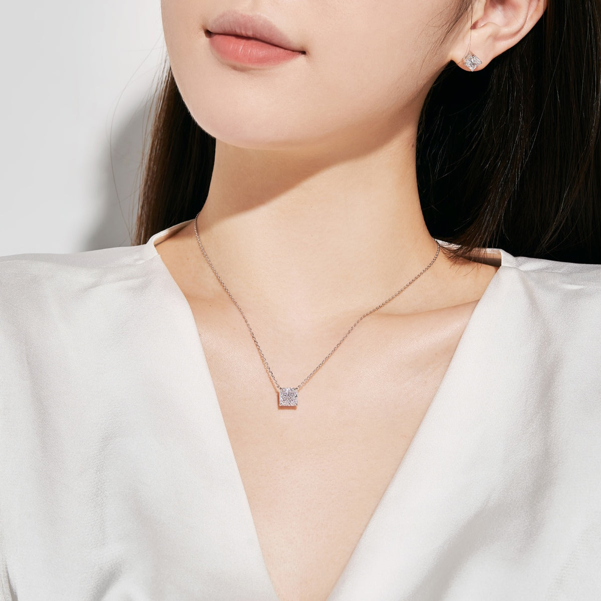 [Raffine]1.0 Carat Radiant Princess Cut Wedding Earrings