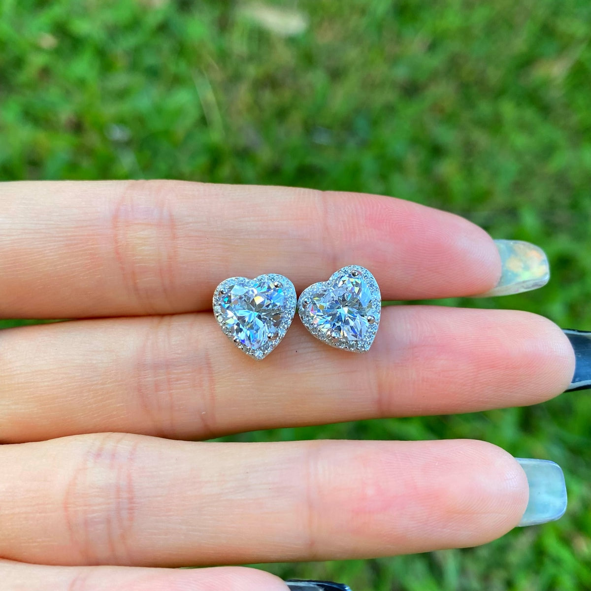 [Raffine]Sparkling Heart Shape Lover Earrings