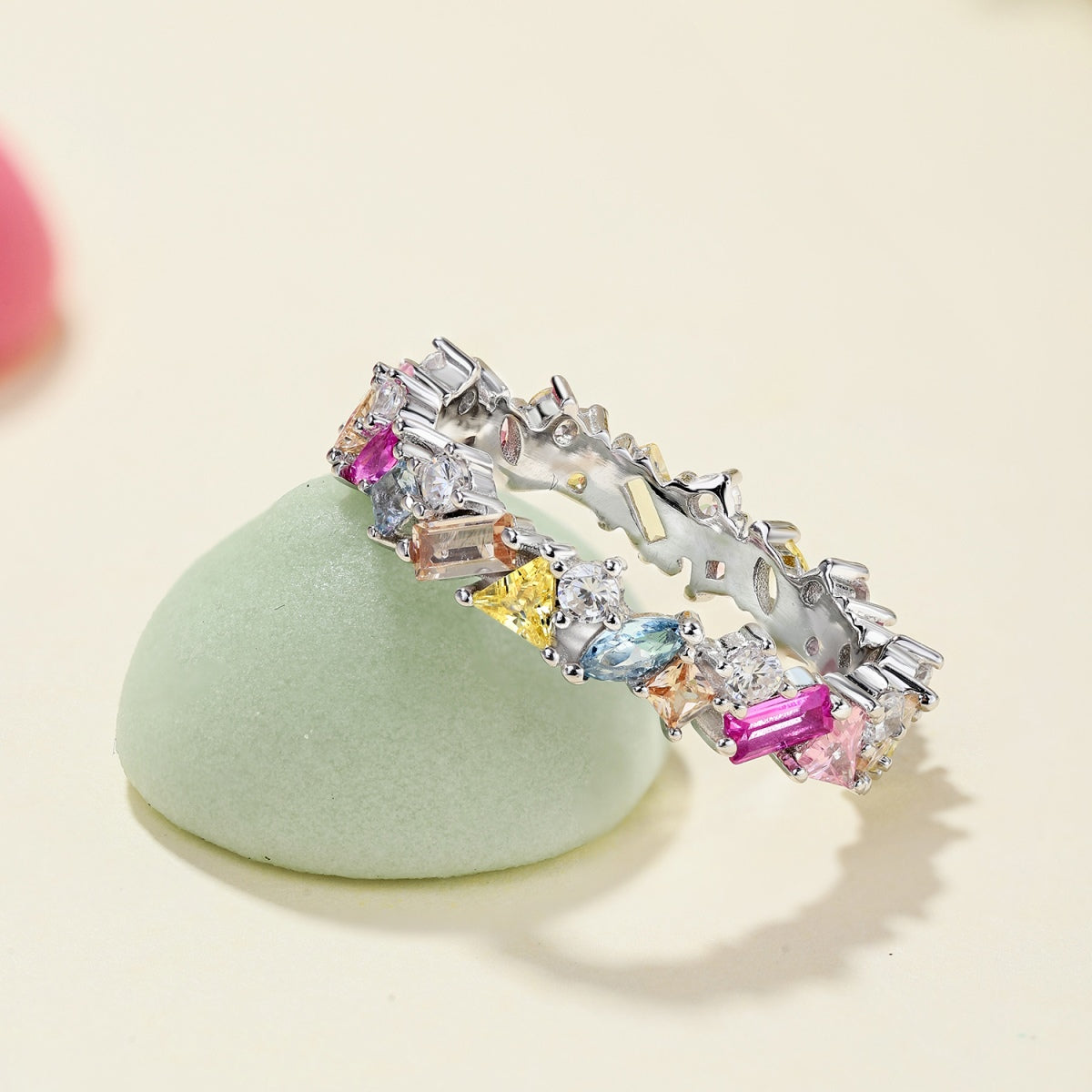 [Raffine] Anillo diario policromático deslumbrante con múltiples cortes