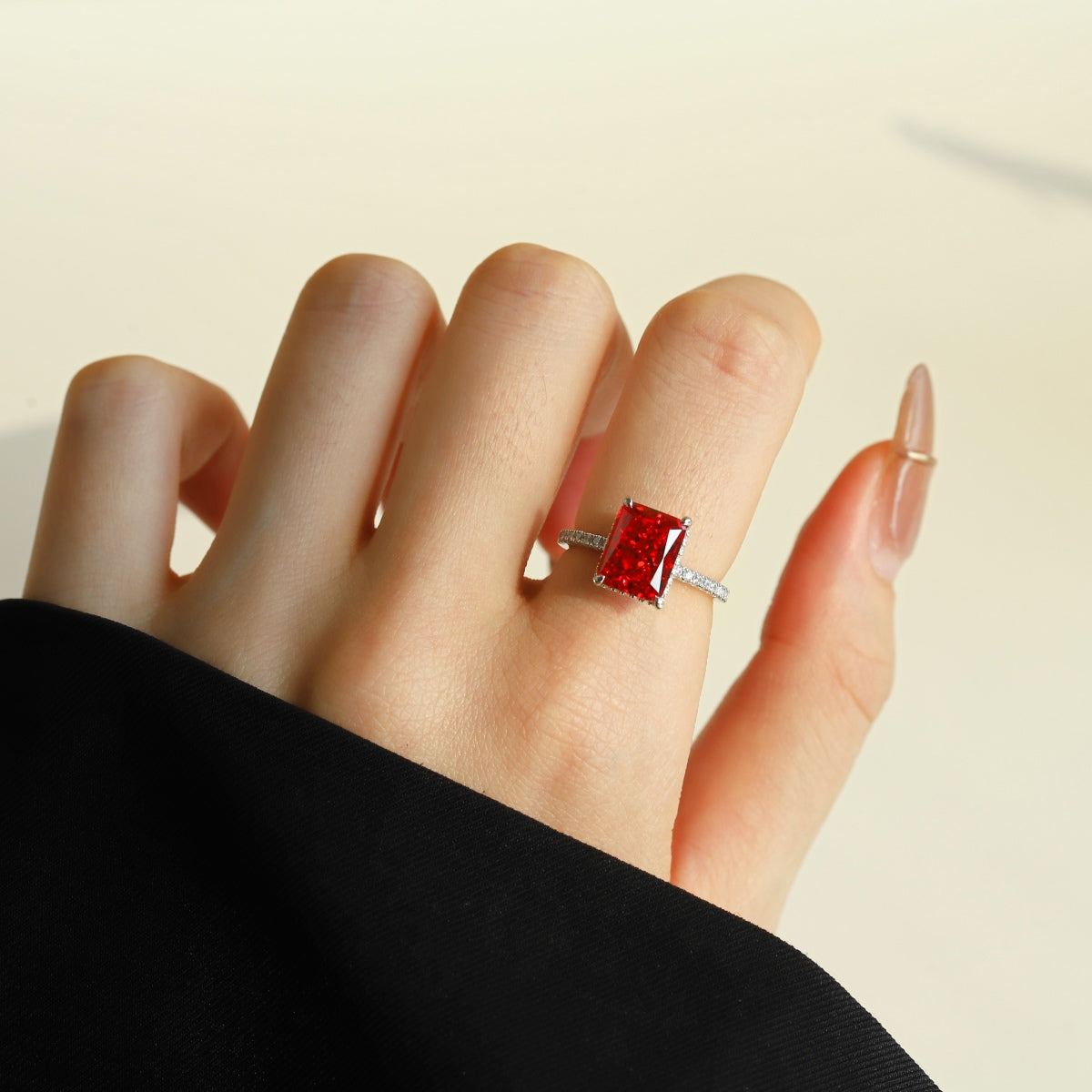 [Raffine] Anillo de compromiso de lujo de 4,0 quilates