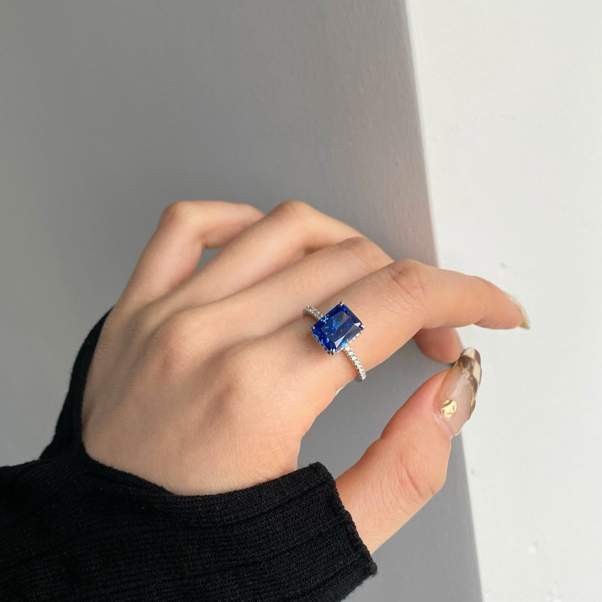 [Raffine] Anillo de compromiso de lujo de 4,0 quilates