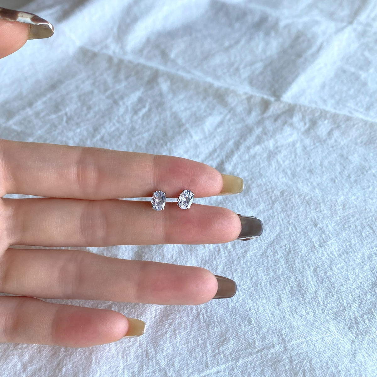 [Raffine]Oval Classic Dignified Elegant Earrings