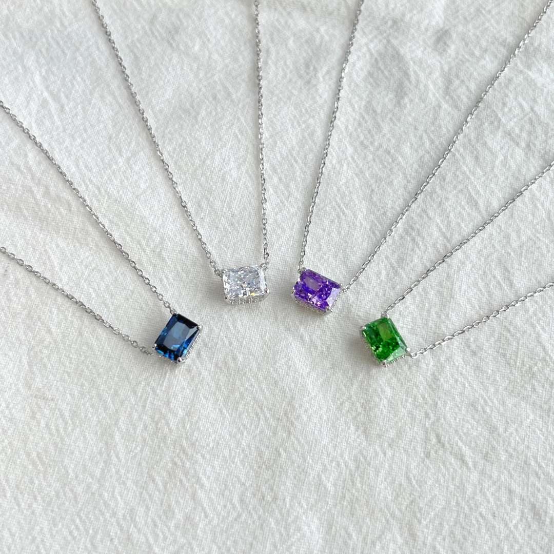 [Raffine] Collier coloré de forme carrée luxueuse