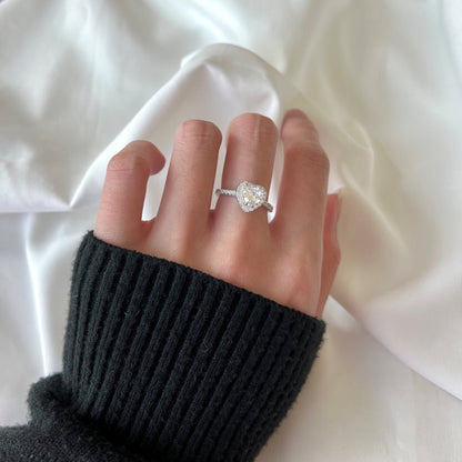 [Raffine] Anillo romántico con forma de corazón llamativo Eternity