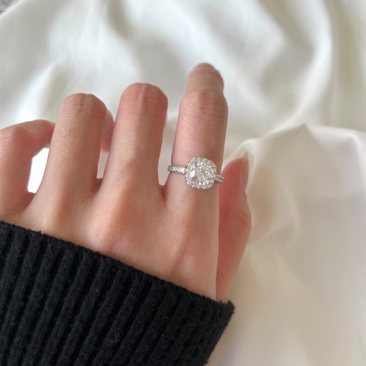 [Raffine] Anillo de bodas de corte redondo resplandeciente y deslumbrante