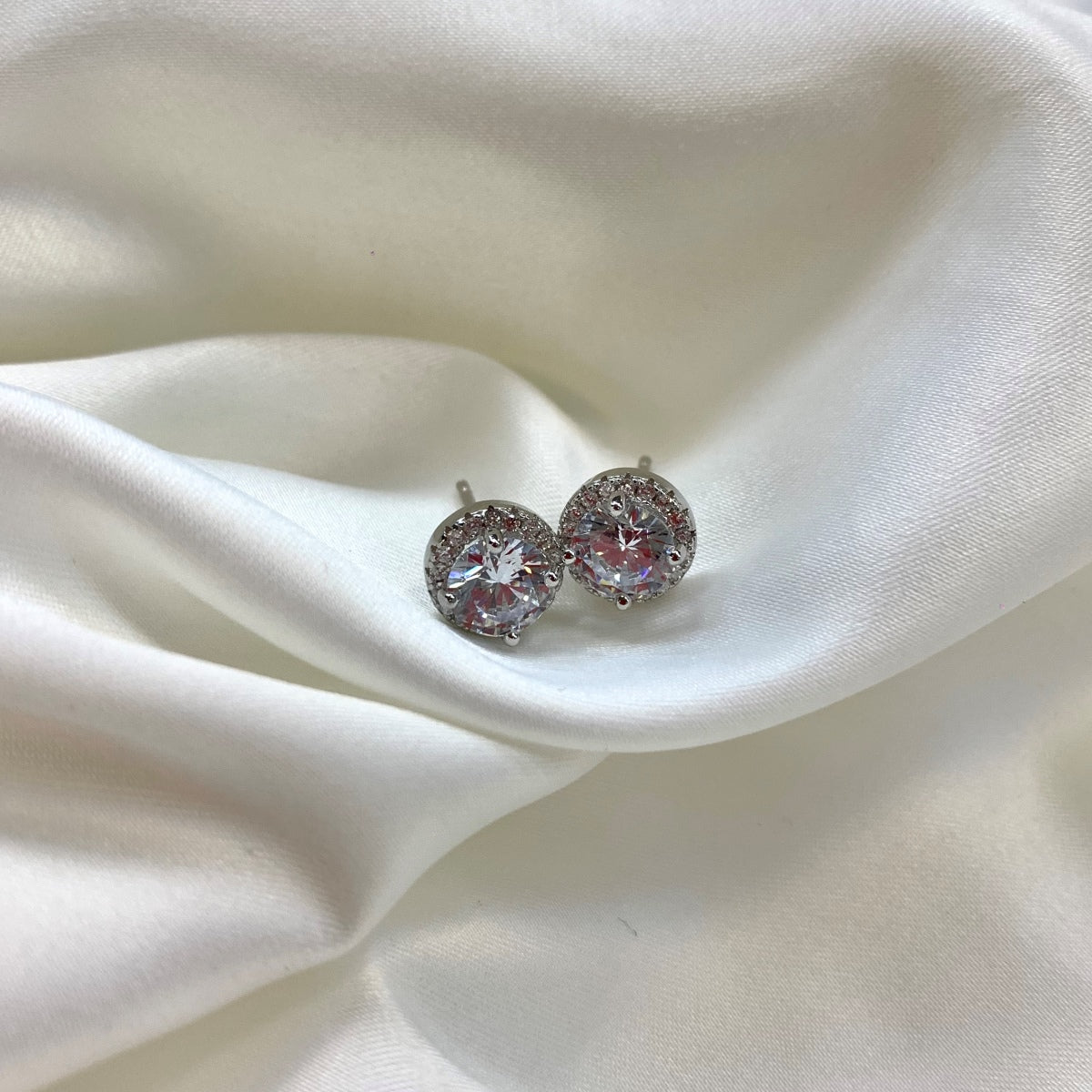 [Raffine]Classic Princess Round Shape Earrings