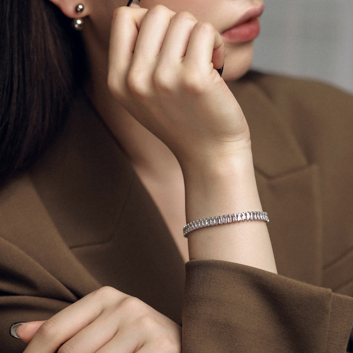 [Raffine] Exquisita pulsera diaria de corte esmeralda