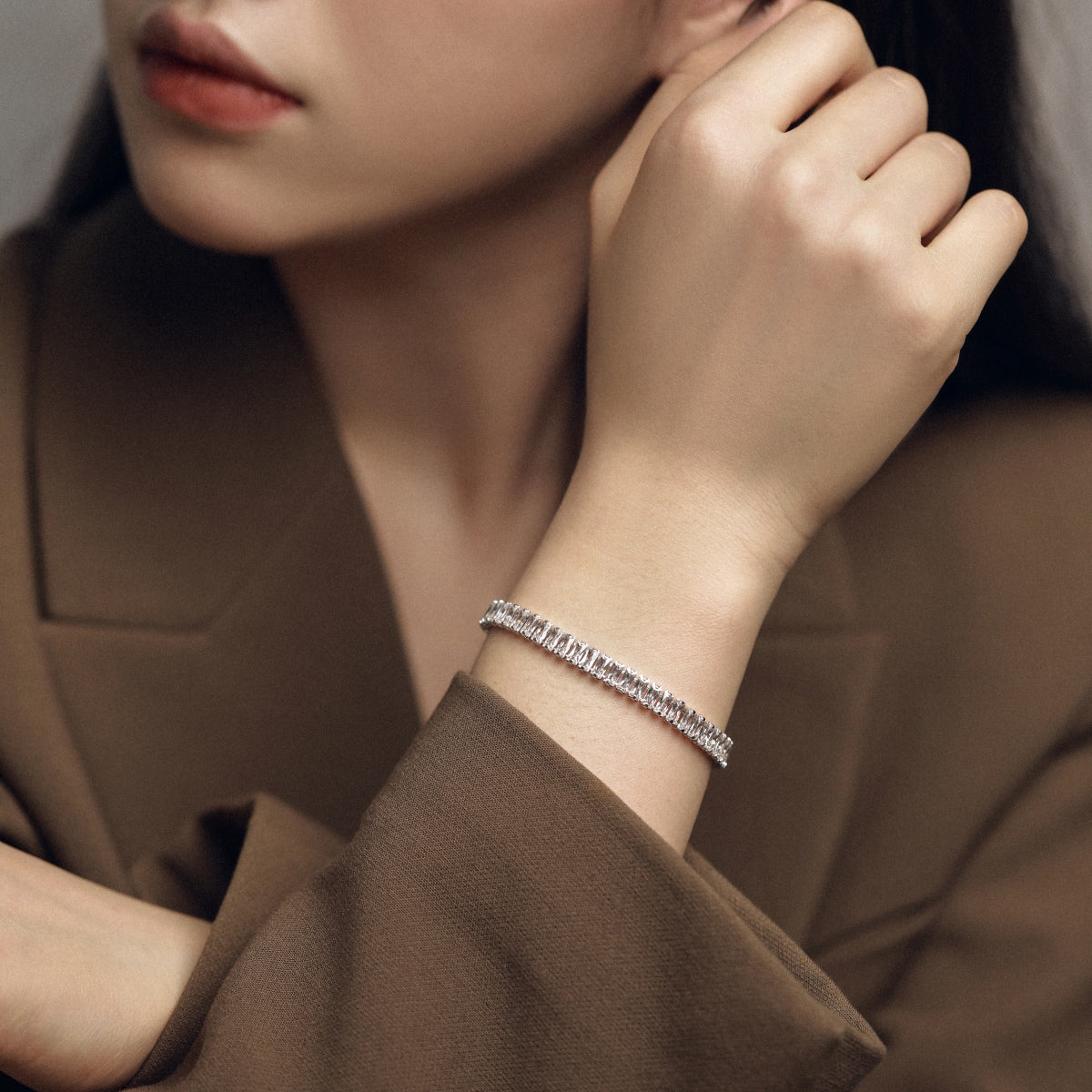 [Raffine] Exquisita pulsera diaria de corte esmeralda
