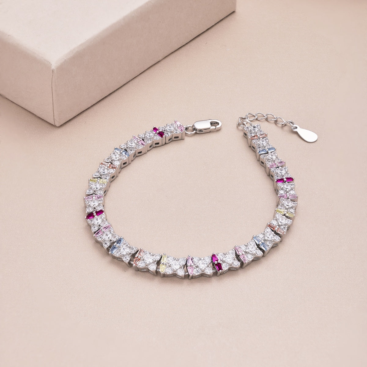 [Raffine] Pulsera diaria única con forma de flor colorida