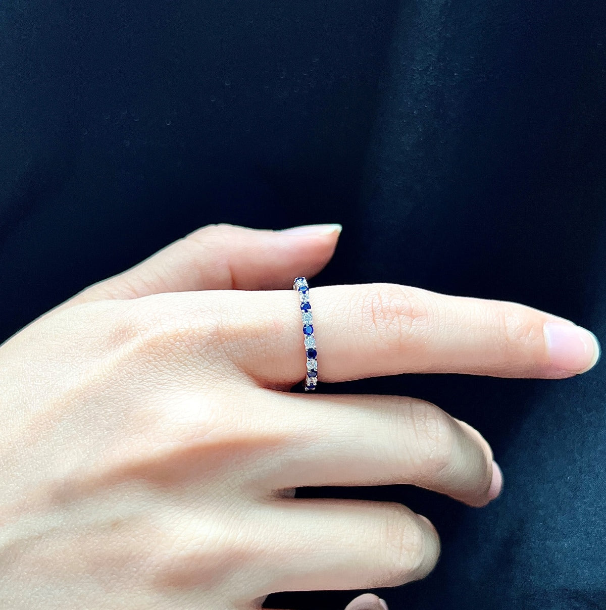[Raffine] Exquisito anillo de tenis de corte redondo colorido