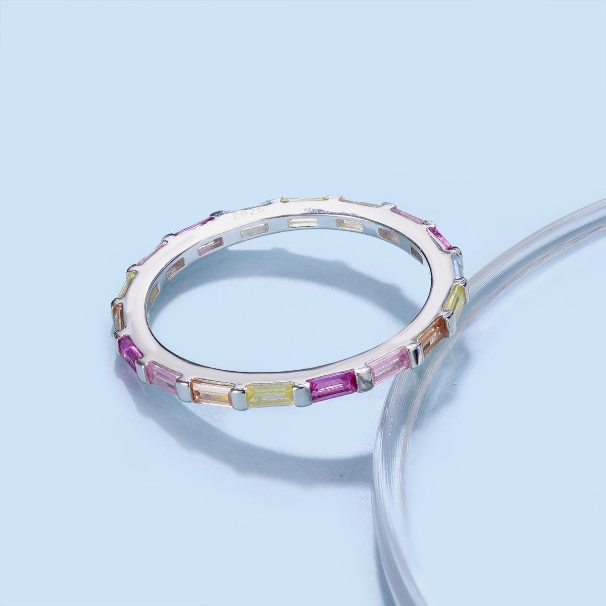 [Raffine] Exquisito anillo diario con corte esmeralda multicolor