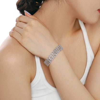 [Raffine]Pulsera de fiesta elegante y ornamentada con corte redondo