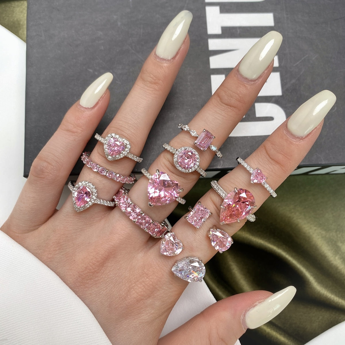 [Raffine] Anillo de eternidad con forma de corazón de 0,5 quilates