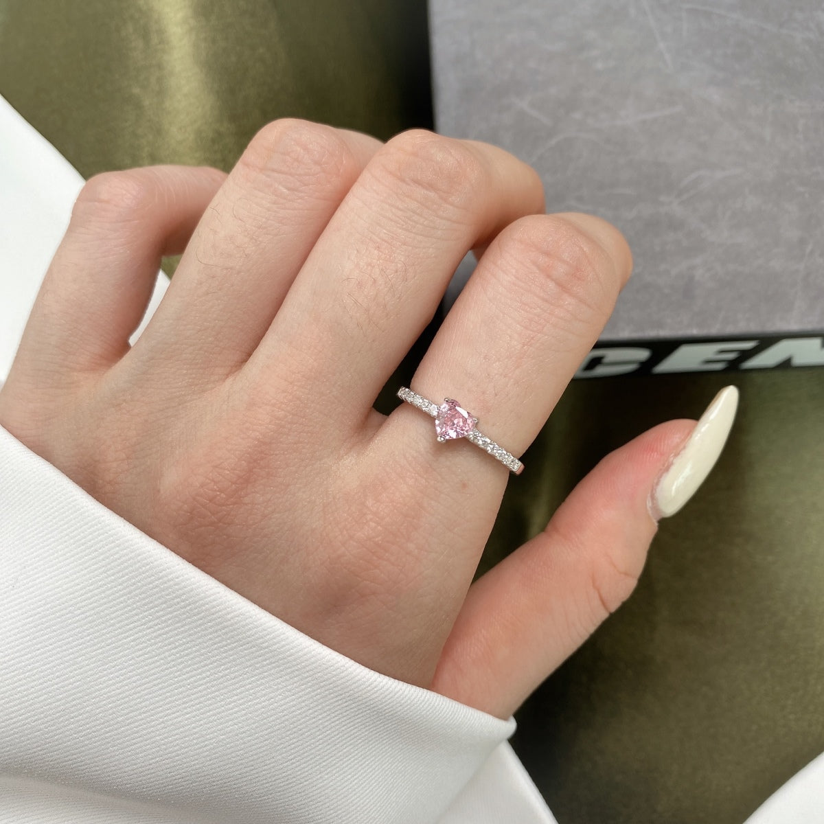 [Raffine] Anillo de eternidad con forma de corazón de 0,5 quilates