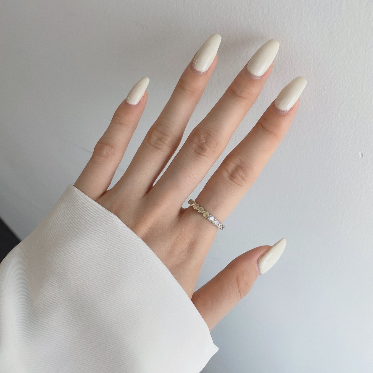 [Raffine] Anillo de tenis de corte redondo brillante