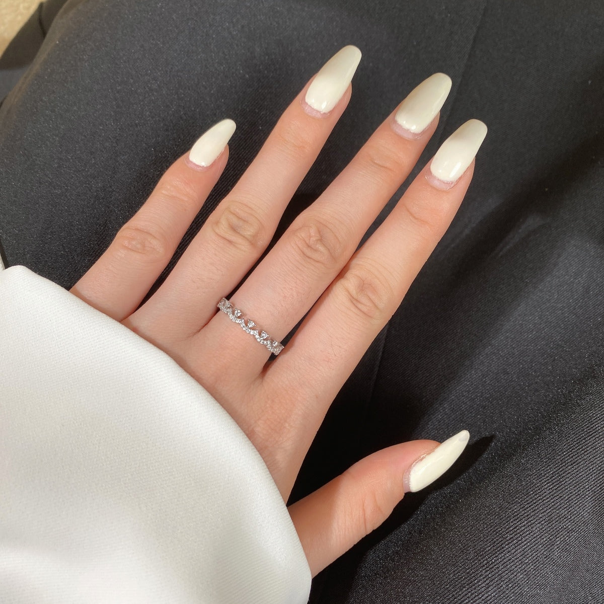 [Raffine] Elegante anillo de fiesta redondo y resplandeciente