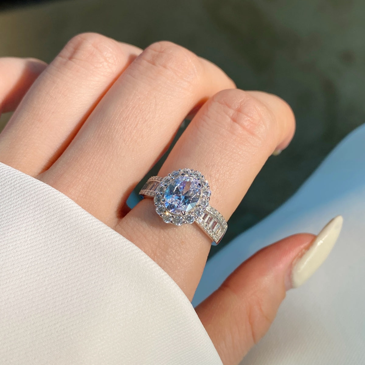 [Raffine] Anillo de banquete de corte ovalado deslumbrante y encantador de 1,5 quilates