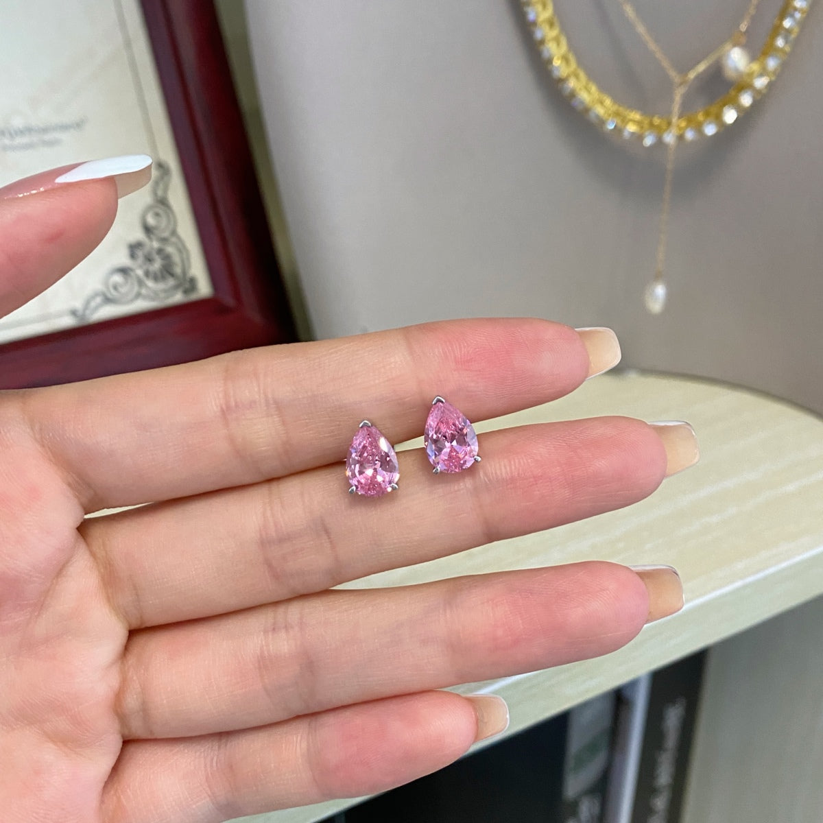 [Raffine]Ornate Water Drop Shape Earrings