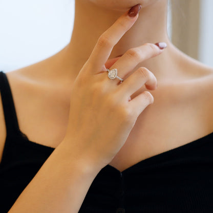 [Raffine] Anillo de bodas lujoso y resplandeciente de 1,0 quilates con forma de gota de agua