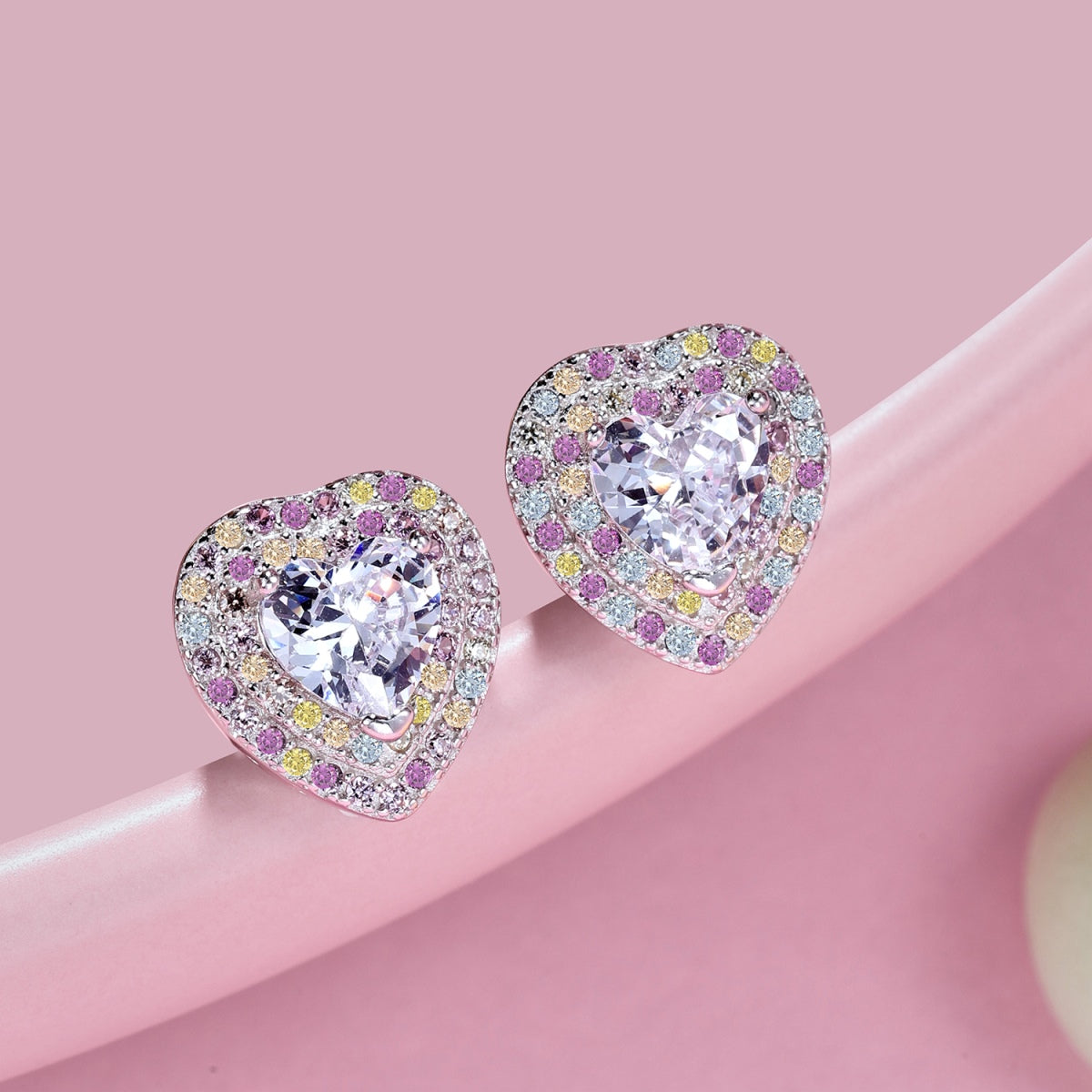 [Raffine]Dazzling Heart Shape Lover Earrings