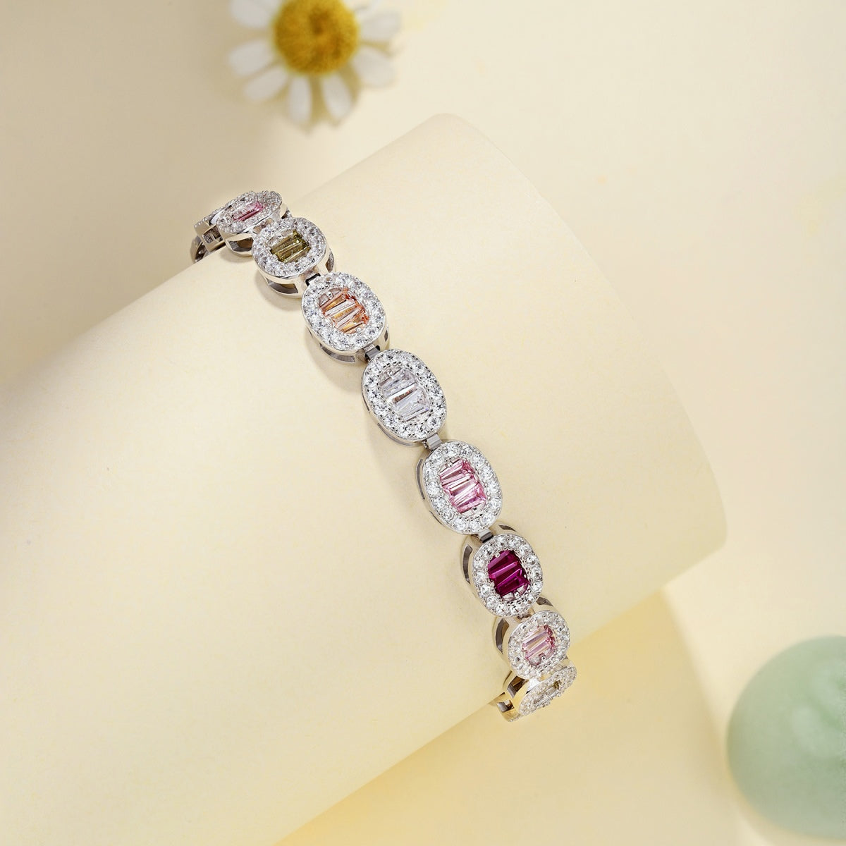 [Raffine] Exquisita pulsera diaria con corte esmeralda ornamentado