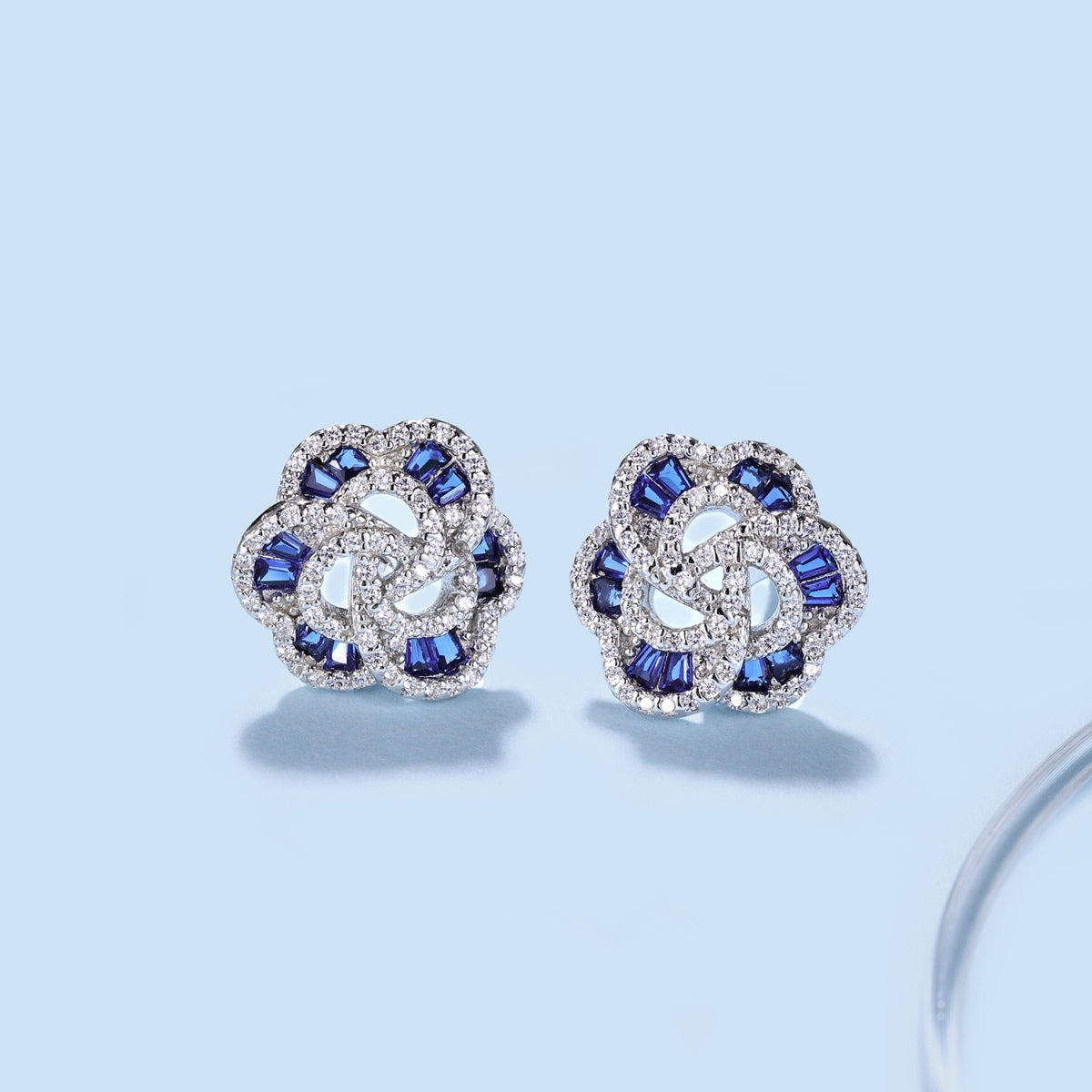 [Raffine]Exquisite Flower Shape Daily Earrings