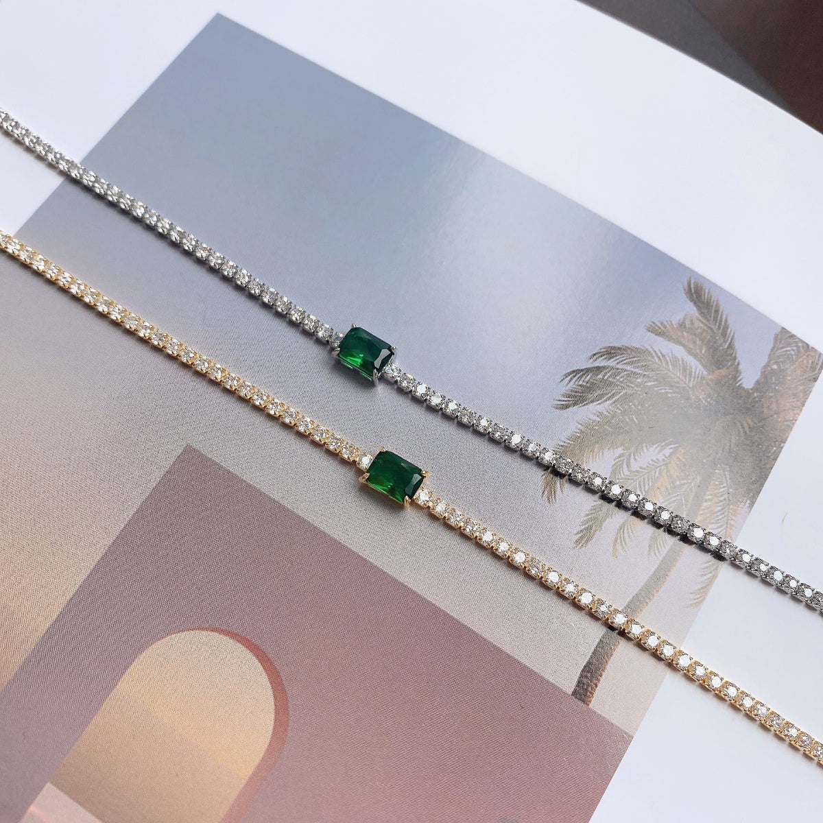 [Raffine] Pulsera de banquete única de corte esmeralda de 1,0 quilates