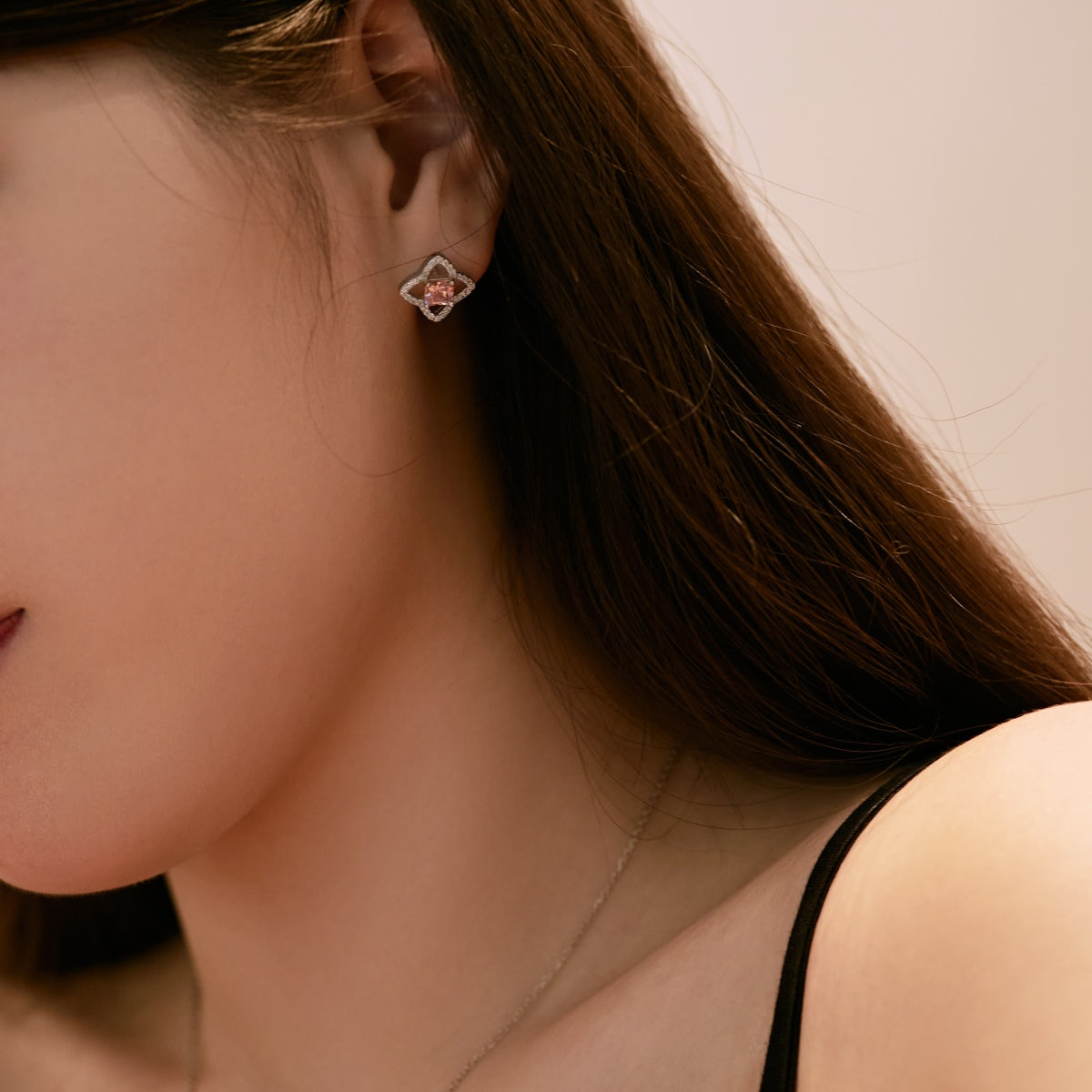 [Raffine]Elegant Star Shape Princess Cut Daily Earrings