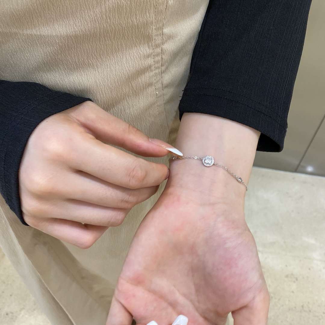 [Raffine] Pulsera deslumbrante con corte redondo