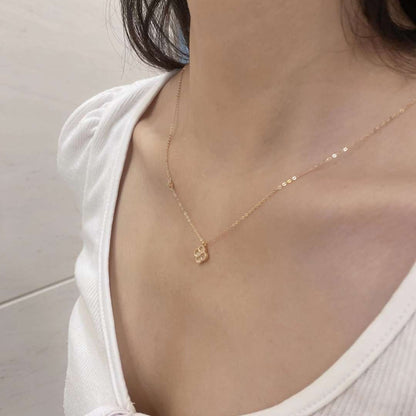 [Raffine]Delicate Flower Shape Necklace