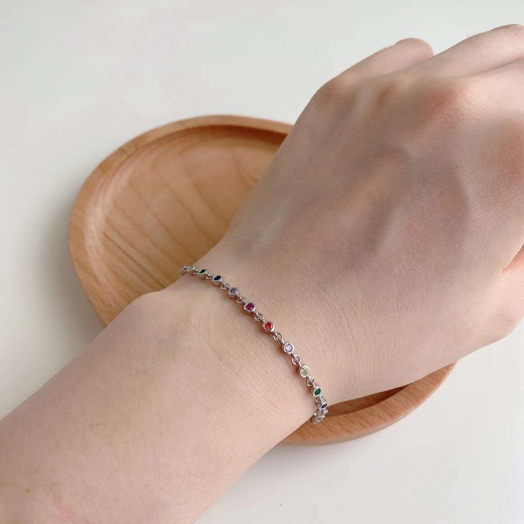 [Raffine] Pulsera con cuentas de colores