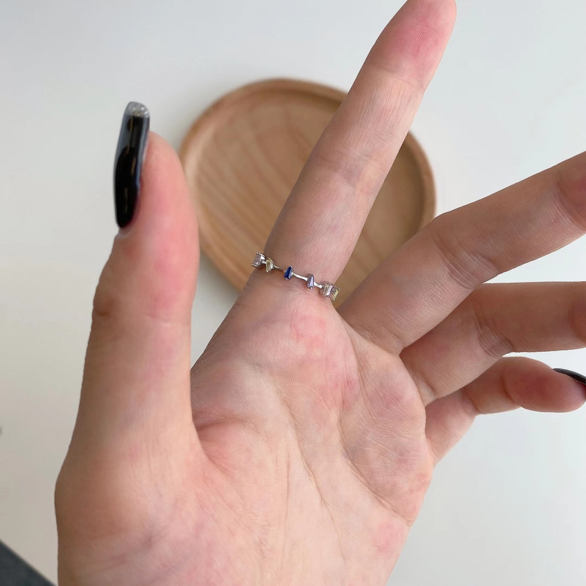 [Raffine] Anillo diario único de corte trapezoidal