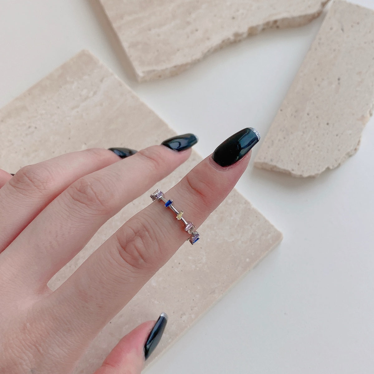 [Raffine] Anillo diario único de corte trapezoidal