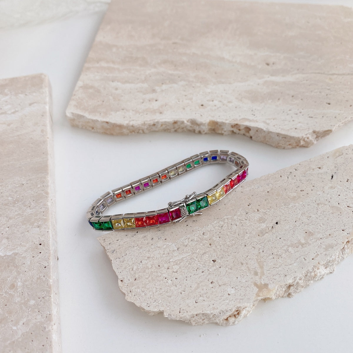 [Raffine] Pulsera de tenis con corte princesa, radiante y colorida
