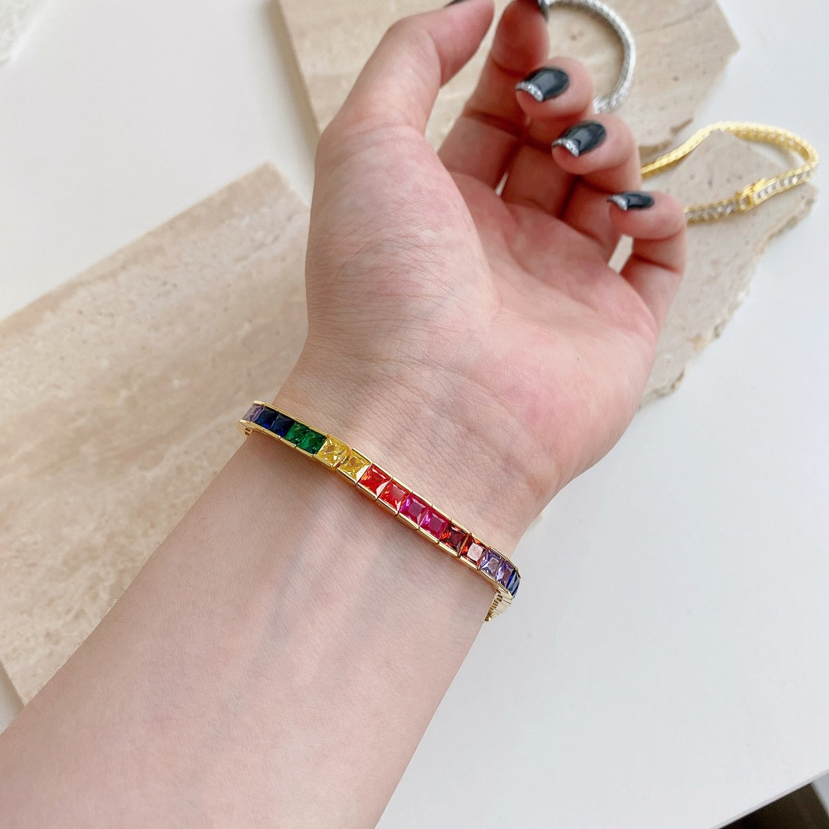 [Raffine] Pulsera de tenis con corte princesa, radiante y colorida