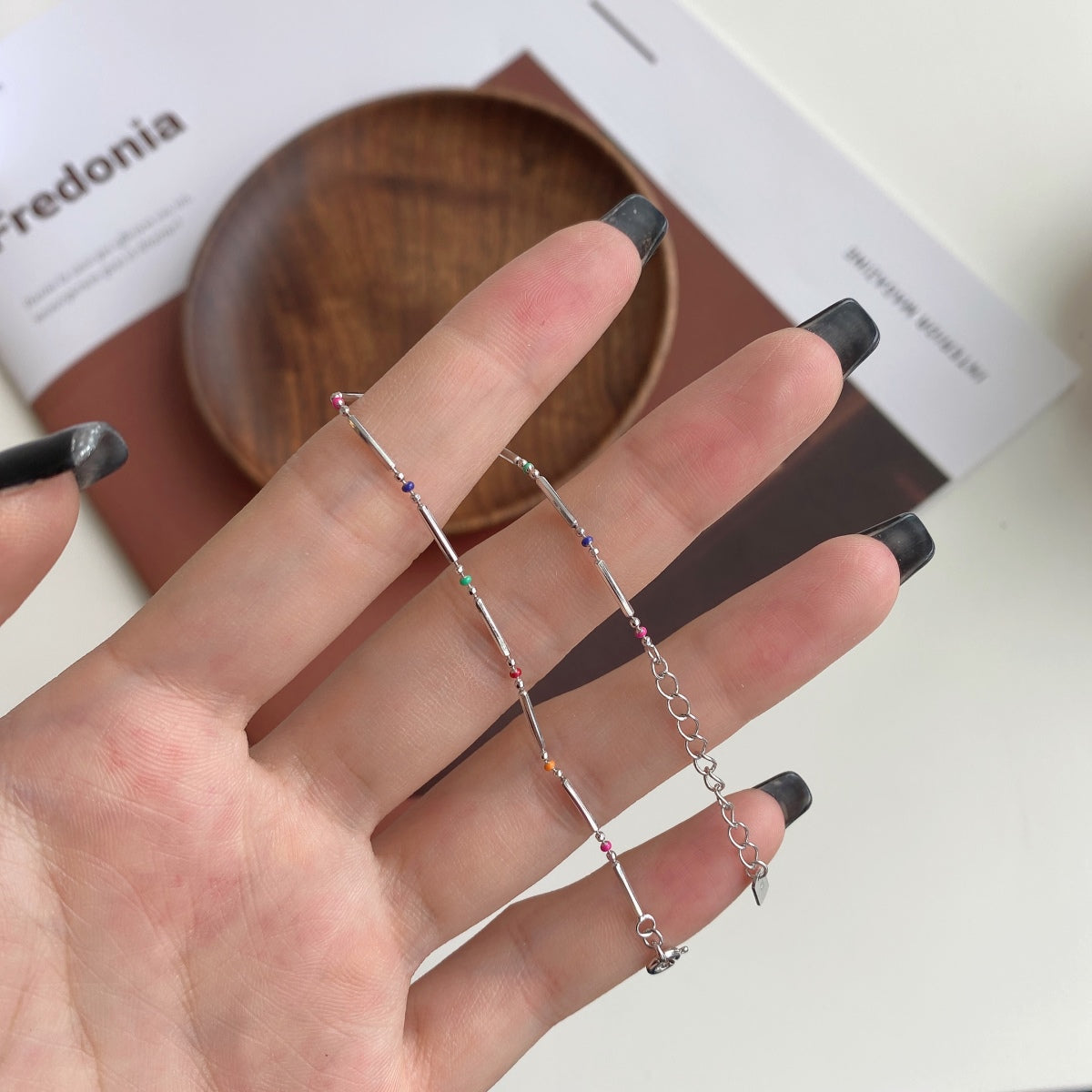 [Raffine] Pulsera única y colorida para uso diario