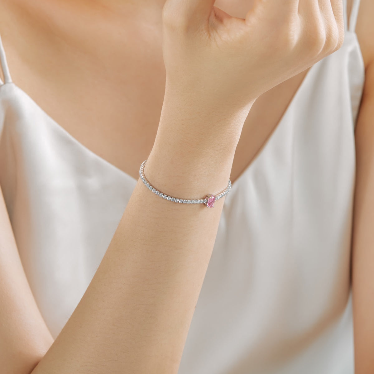 [Raffine] Pulsera diaria de corte ovalado exquisito de 0,75 quilates